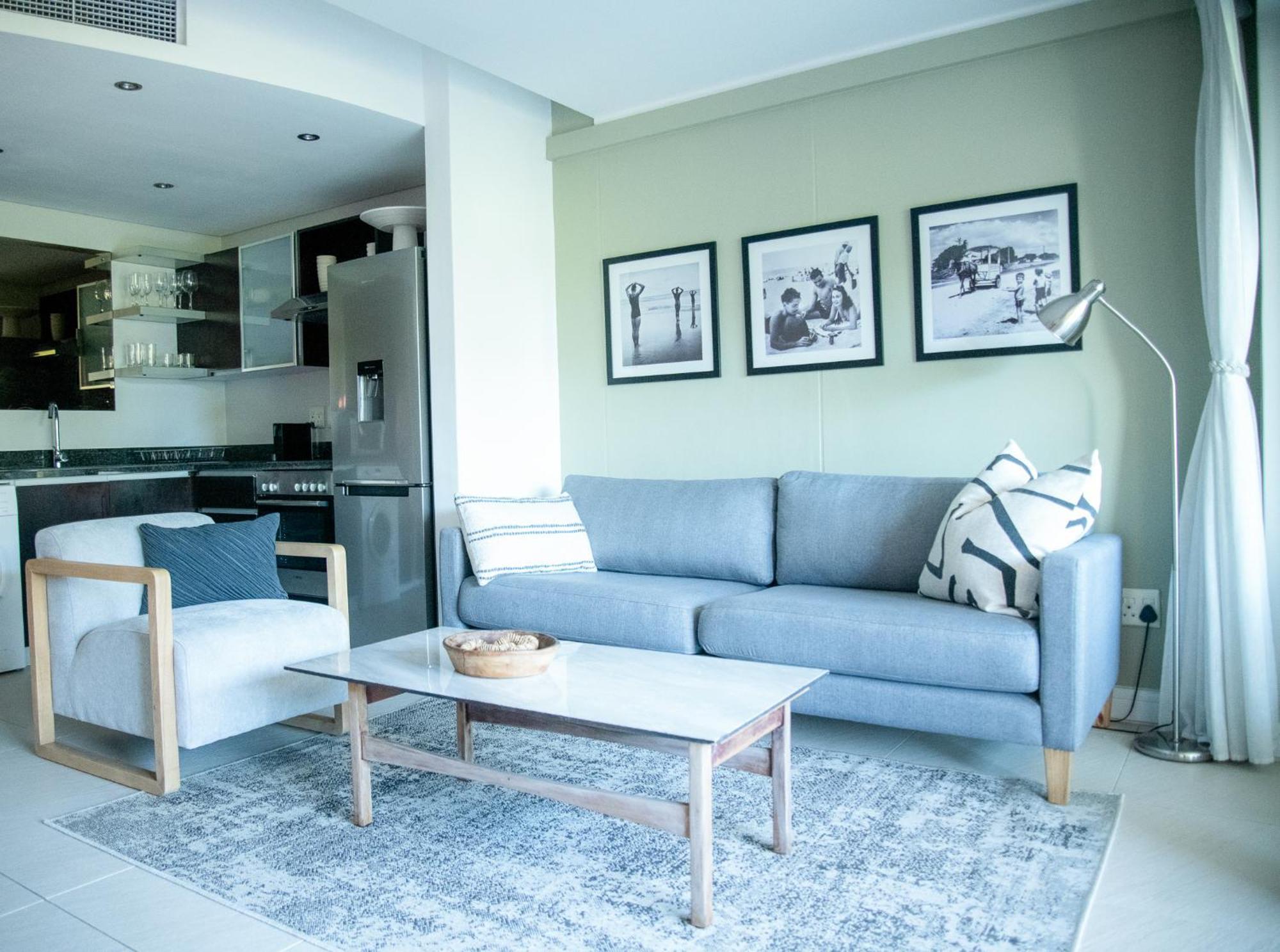 Appartement Stylish With Large, Covered Balcony In De Waterkant